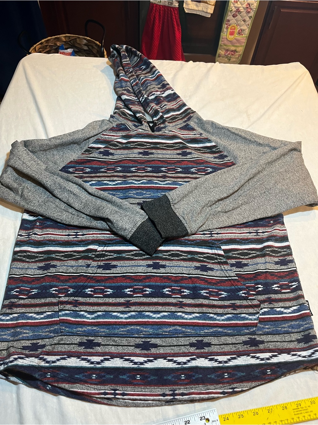 Brooklyn Clothing Men's Hooded Pullover Sweater - Gray With Navy/Gray Pattern